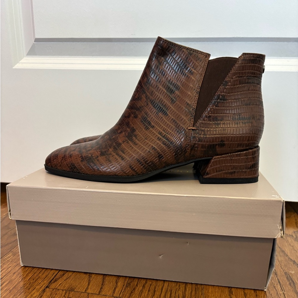 NEW Franco Sarto Nico Chelsea Boot